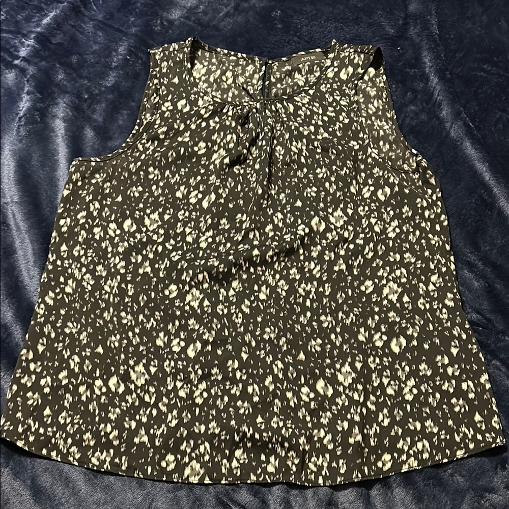 Apt. 9 Black Blouse with Relaxed Fit